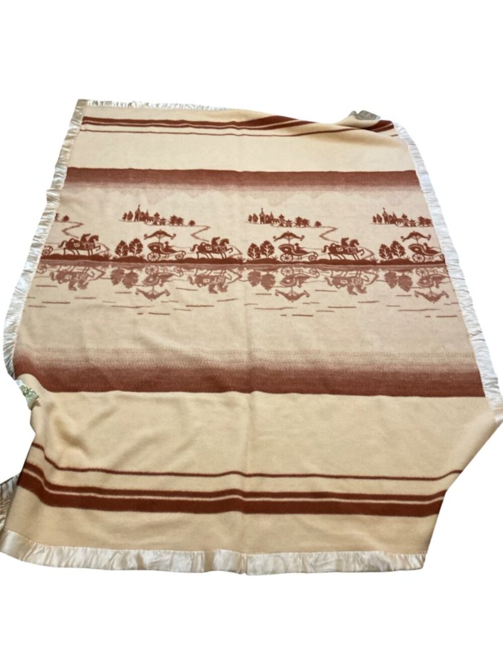Pure New Wool Blanket With Carriage Scene Pattern And Satin Trim 88" X 67" - Picture 2 of 11